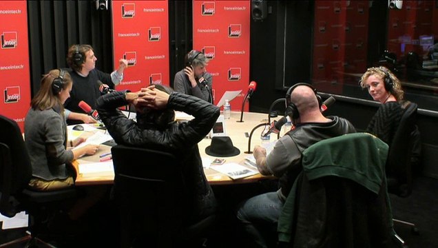 Quand le tatoueur Tin-Tin reçoit des personnalités politiques, Si tu écoutes j'annule tout le sketch