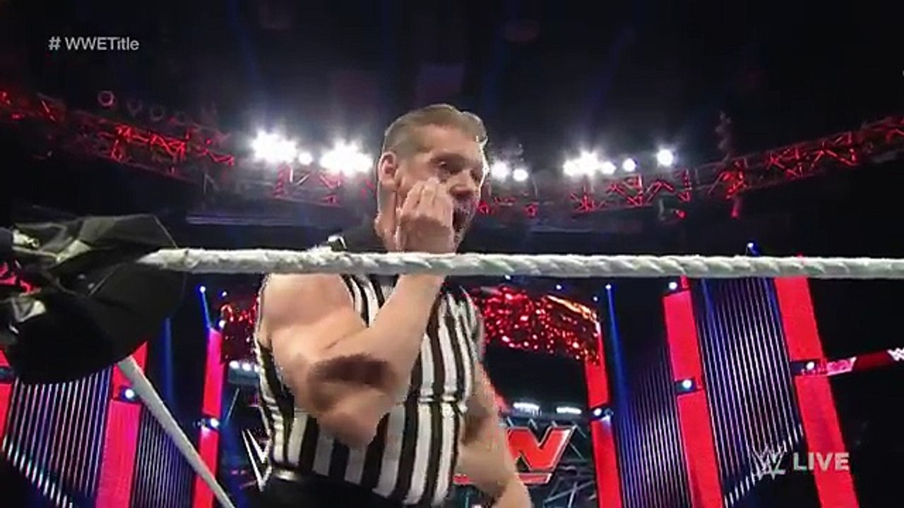Reigns vs. Sheamus - Mr. McMahon Guest Ref. for WWE World Heavyweight Title Raw, Jan. 4, 2015