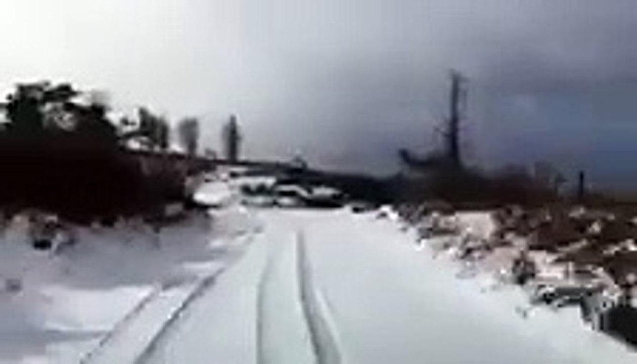 Neve na estrada de acesso ao Pico do Arieiro