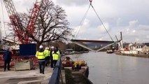 Dernier acte avant pose de la passerelle à Soissons