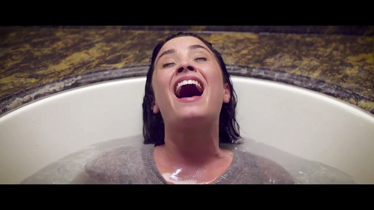 Demi Lovato sorprende con su nuevo videoclip
