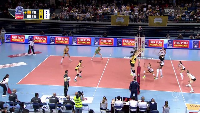 Volley - LDC F - Le VakifBank élimine le Vitra Istanbul !