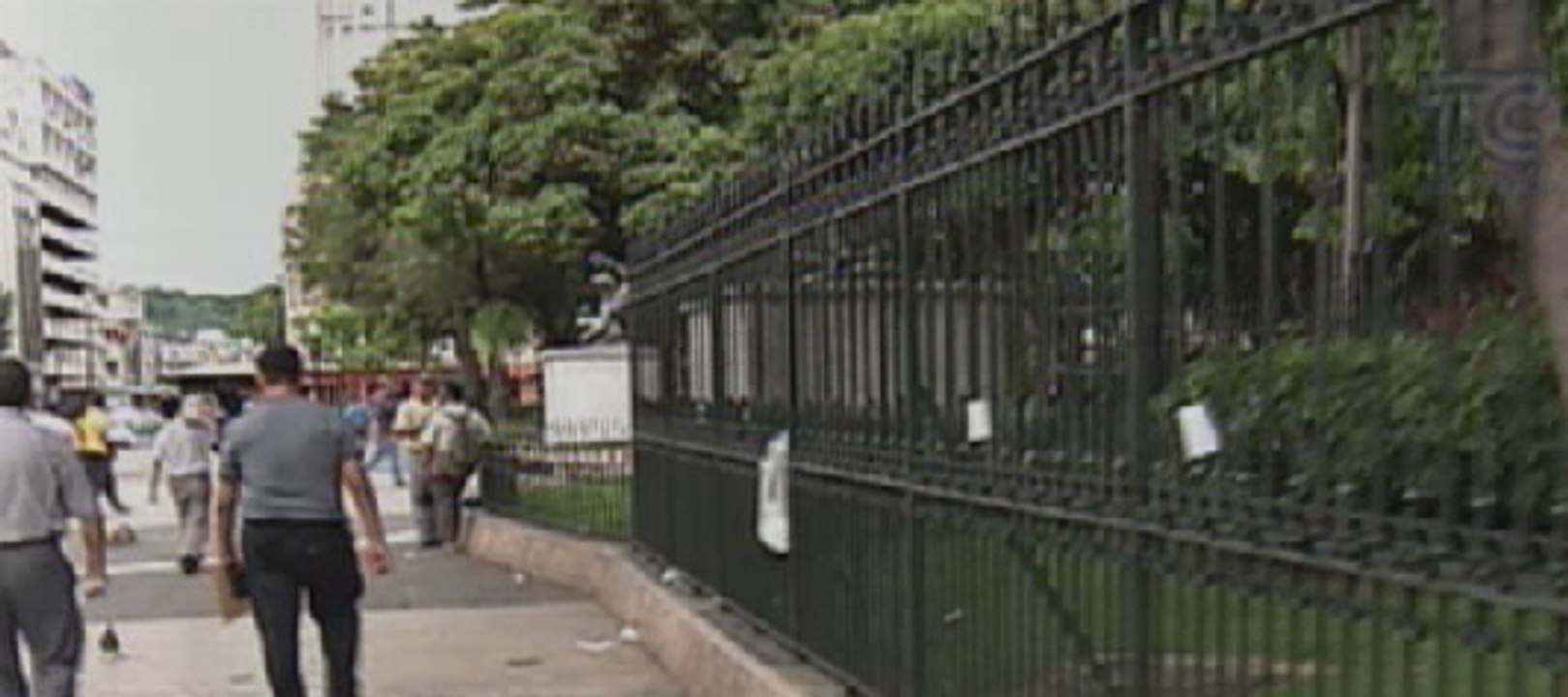 Parque Centenario en mal estado