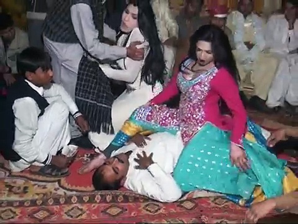 Hot Sexy Mujra In Wedding Awesome Nanga Mujra