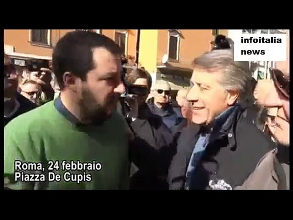Salvini al campo rom di Tor Sapienza, il pensionato: "Me so rotto er c... te do er voto" (720p Full HD)