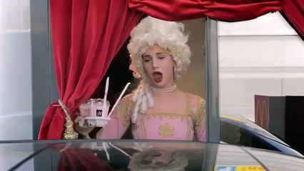 Quand les serveurs du McDonalds se lâchent au drive - 2022-2023