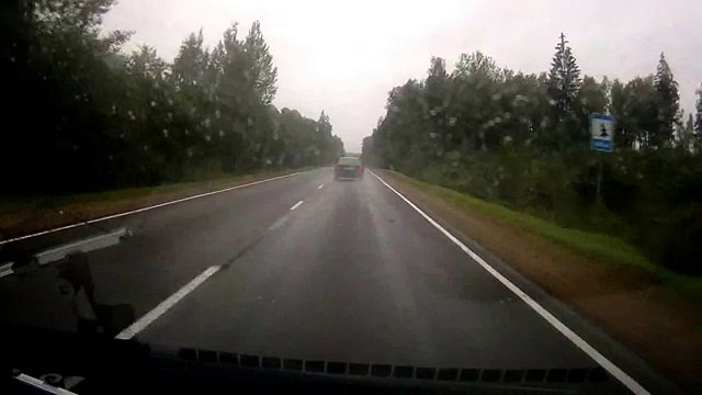 Лобовое столкновение Audi и Renault под Лепелем (Беларусь)