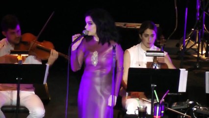 Björk - I See Who You Are (Vulnicura Live)