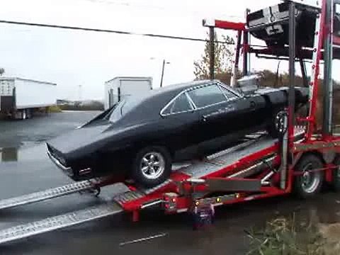 Автомобиль Додж Чарджер на котором ездил Вин Дизель в фильме Форсаж