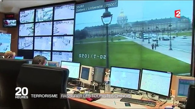 Tourisme : opération séduction de la police pour rassurer les touristes chinois en France