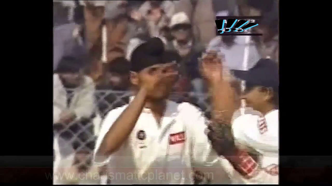 Anil Kumble Magnificient Catch against Pakistan