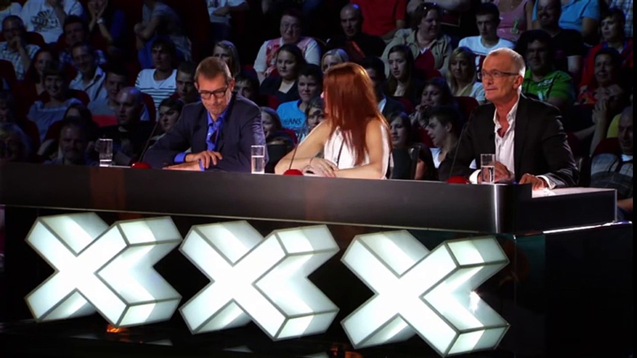 Belgium s got Talent - Bodybuilding act - Erko Jun