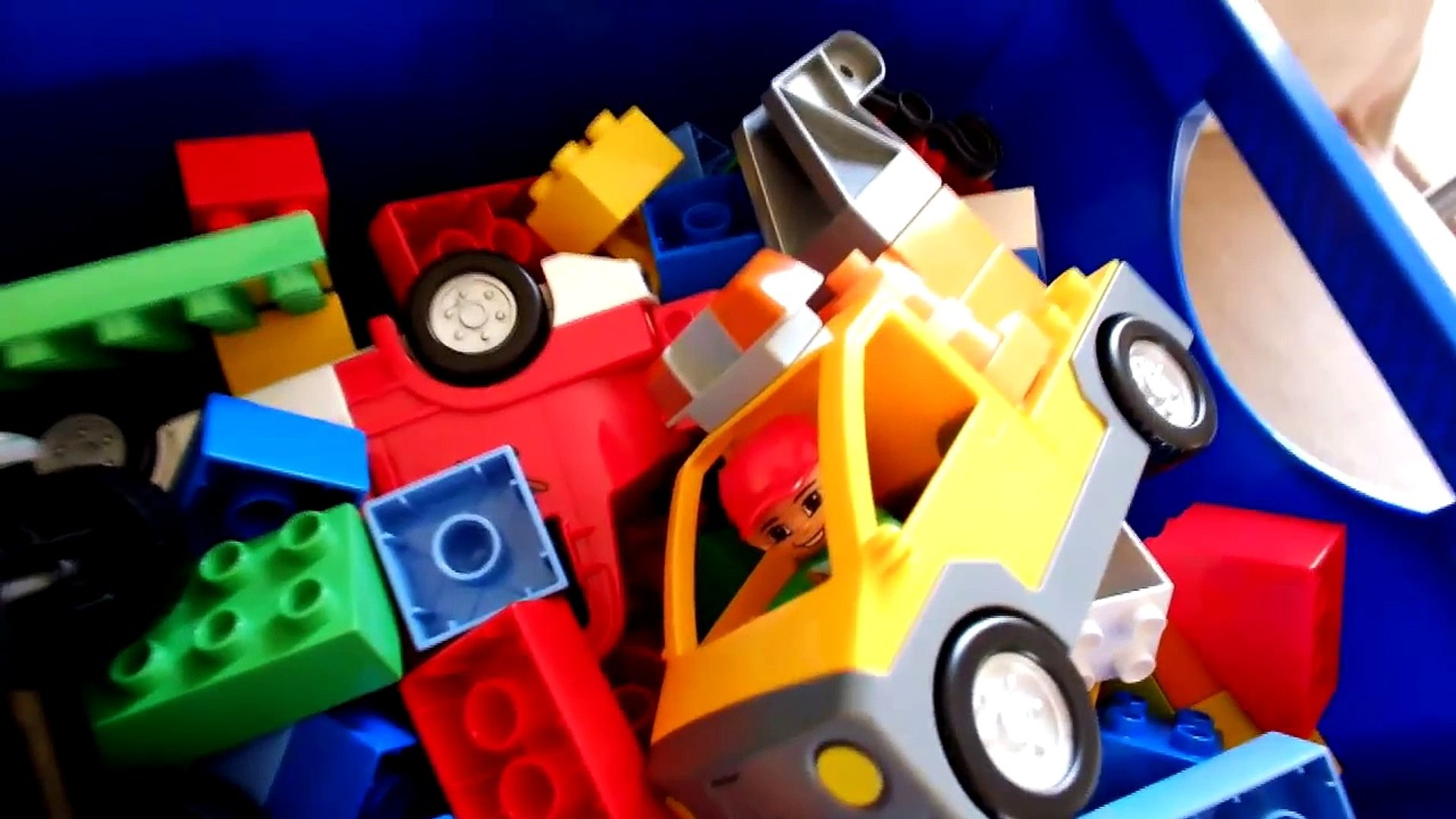 ⁣✿ Про машинки - Машинки в Lego мультике - Эвакуатор и Автосервис - Игрушки для мальчиков