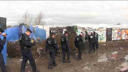 La justicia valida el cierre de parte del campo de inmigrantes de Calais