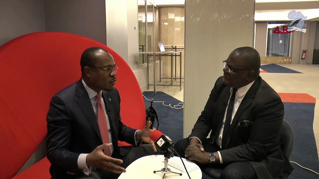 Les Yeux dans le Yeux : Delly SESANGA répond aux questions d'actualité de Roger BONGOS au Press Club de France à Paris