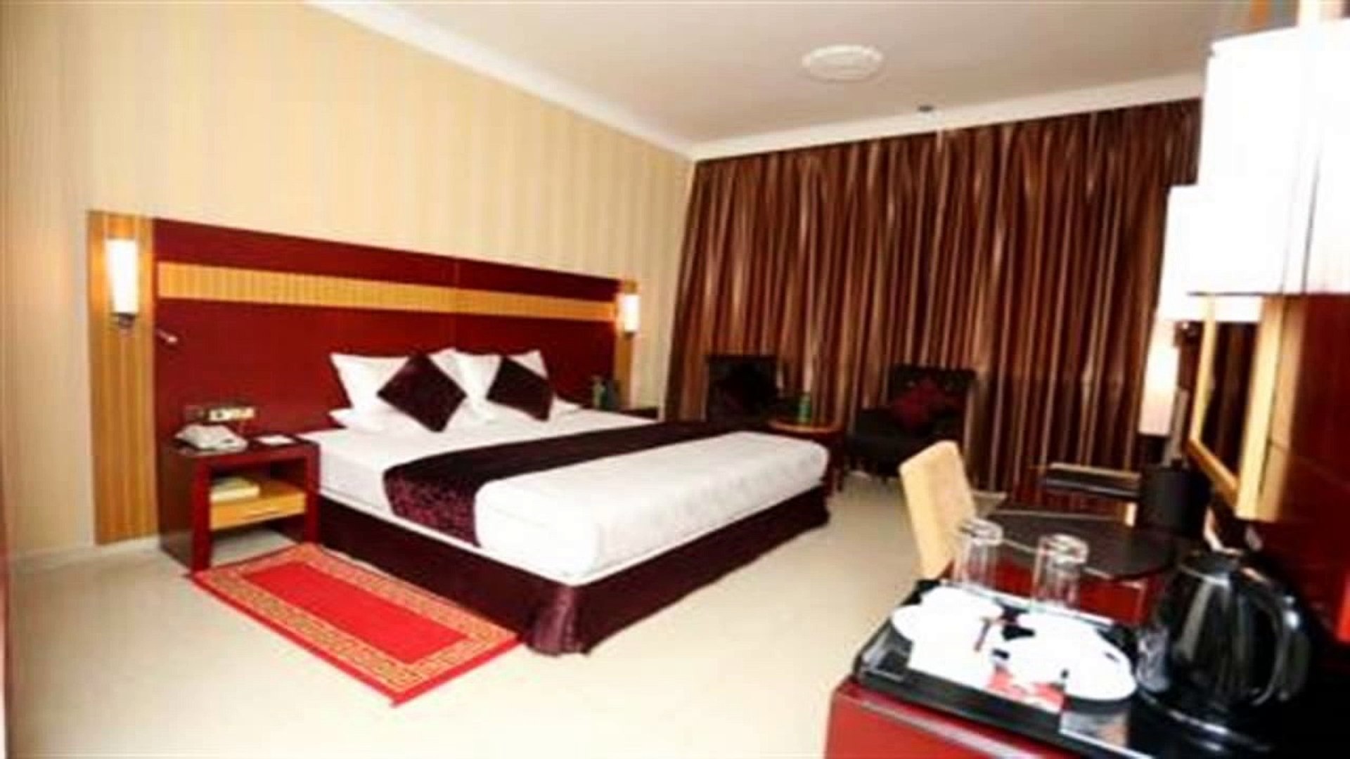 ⁣Hotels in Dubai Phoenix Hotel