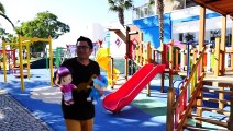 Nail Baba Pepee ve Leli ile çocuk parkında. Çizgi film oyuncakları. Çocuklar için video