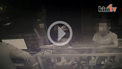 Video: Dilarang beli vape, budak pecah masuk kedai