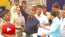 EXCLUSIVE VIDEO Sanjay Dutt Walks Out Of Pune's Yerwada Jail