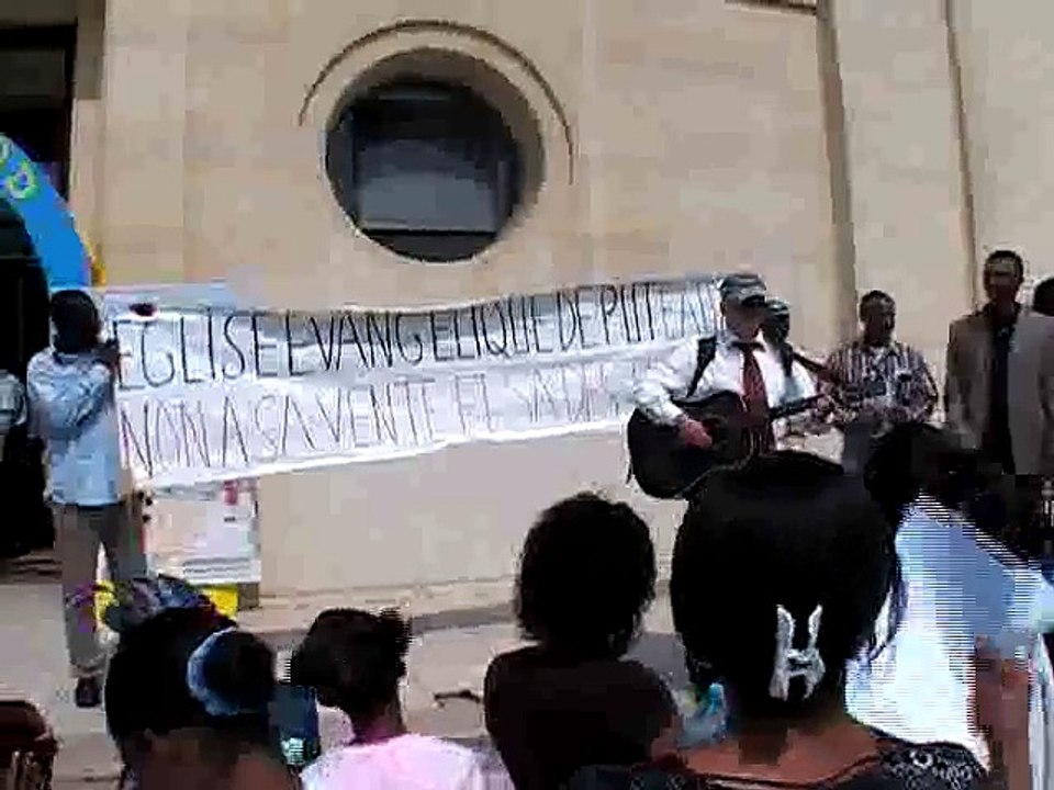 Eglise Evangélique de Puteaux, manif