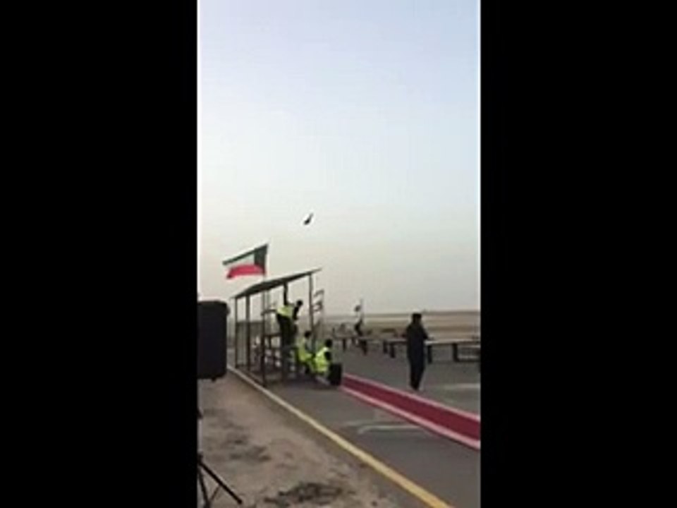 Pakistani Pilot Shows Amazing Aircraft Skills At Dubai Air Show