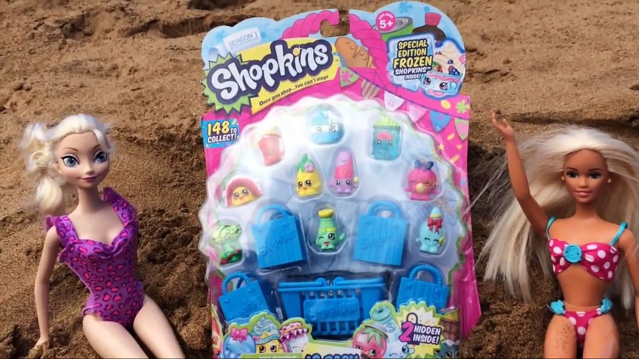 Elsa and Barbie Open Surprise Shopkins on Hawaii Beach DisneyCarToys Shopkins Unboxing with Dolls
