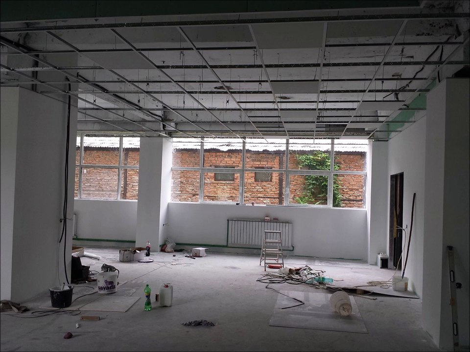 Montaj Tavan Fals Casetat, Plafon Fals Casetat, Tavan Casetat Pret, Placi Tavan Fals Casetat