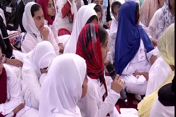 22حضورکیاآپ کے پاس فرشتے کبھی اللہ تعالیٰ کا پیغام لے کرآئے ہیں؟