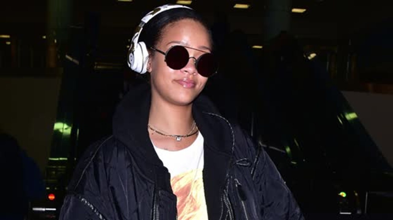 Find Out the Real Reason Rihanna Cancelled Her Grammys Performance