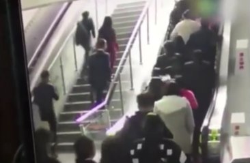Quand un escalator fait soudainement marche arrière