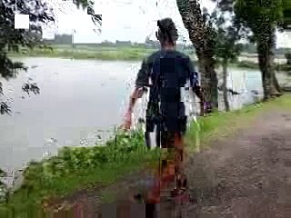 Funny Video_ Googly to a Man(4)
