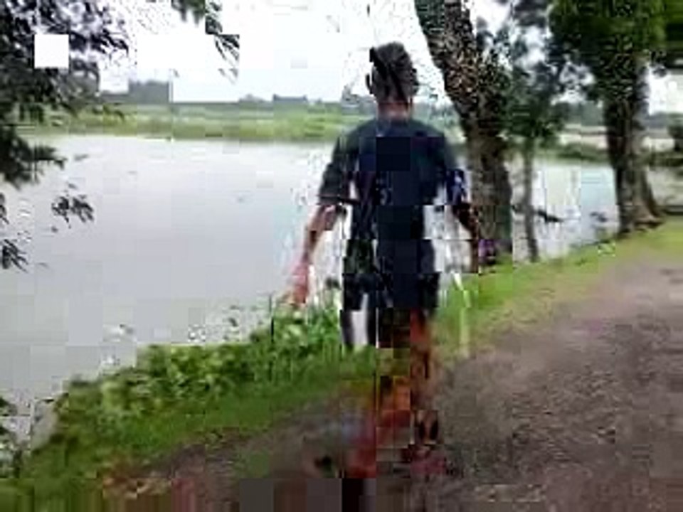 Funny Video_ Googly to a Man