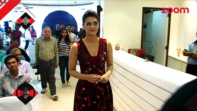 Sushant Singh Rajput and Kriti Sanon's horse riding-Bollywood News-#TMT