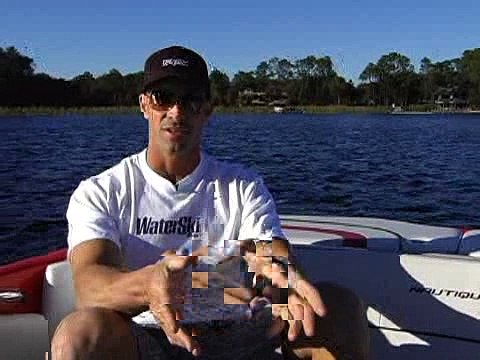 Ski Nautique 216 Wakes