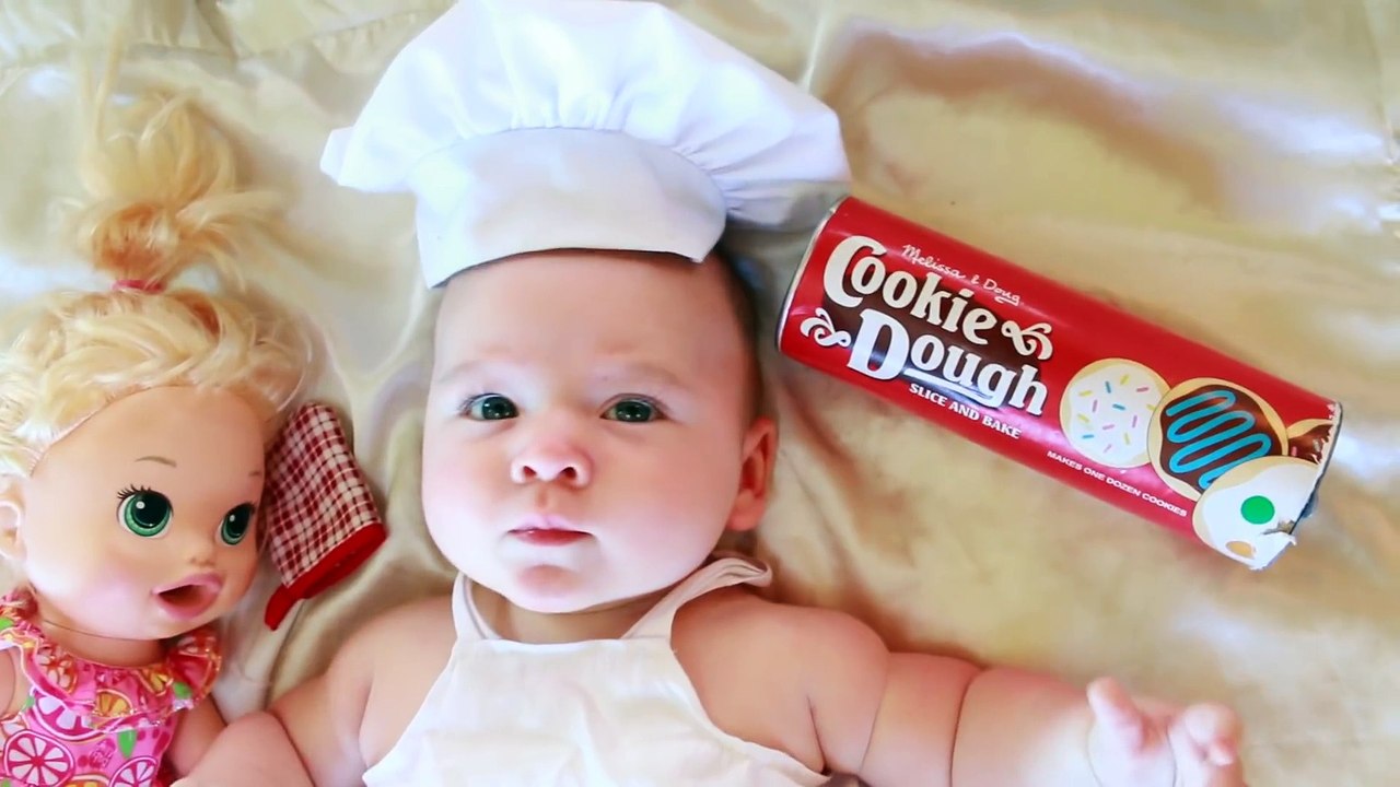 BABY Boy Eli MAKES COOKIES FUNNY How To Video Baby Alive Snackin Eats Cookie Melissa Doug Learning