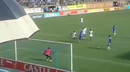 Ils tentent le pénalty Messi/Suarez... et se ridiculisent !