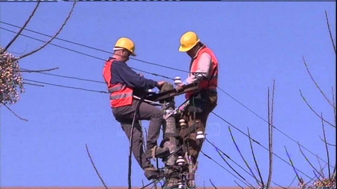 OSHEE, Çela mbikëqyr investimet në Elbasan - Top Channel Albania - News - Lajme