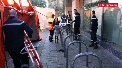 Lorient. 62 personnes incommodées par du chlore au centre aquatique