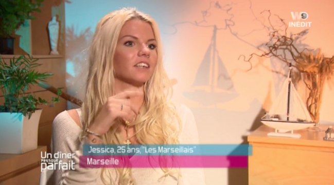 Jessica nous régale dans un dîner presque parfait ! -Zapping People 25/02/2016