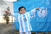 Messi, Poşetten Formasını Yapan Afgan Çocuğa İmzalı Forma Gönderdi