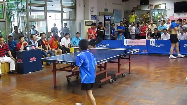 10-ти летний мальчик потрясающе играет в Настольный теннис !!