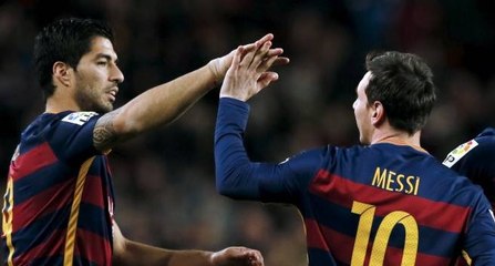 Quand t'essayes de faire comme Messi-Suarez...