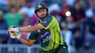 Cricket-Videos-Shahid-Afridi-32-Runs-in-1-Over-Shahid-Afridi-Batting-Vs-Sri-Lanka-On-Fantastic-Videos