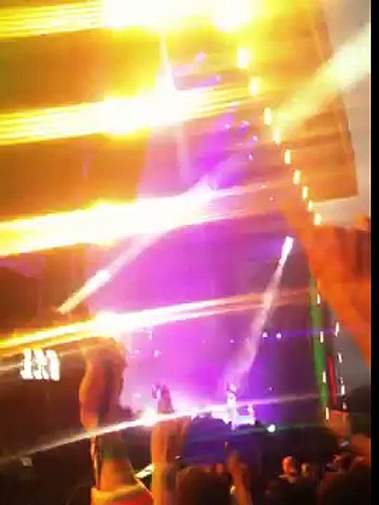 Prodigy - Omen (live @ Milton Keynes Bowl)