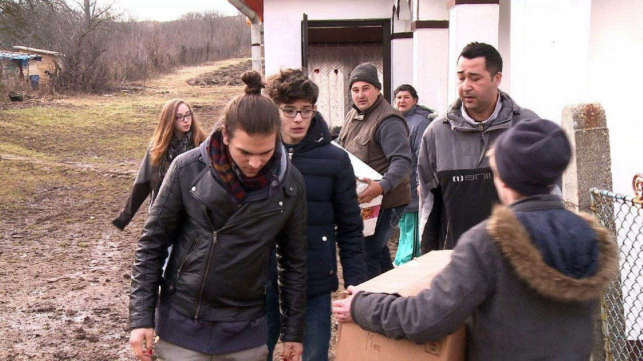 Young Hungarians break volunteering boundaries