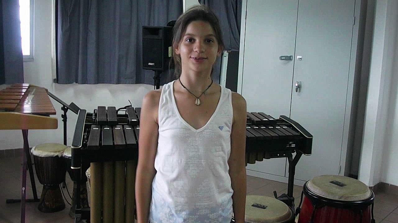 Accueil en langue des signes par Youna