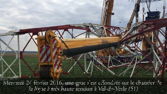 Opération délicate pour relever la grue sur le chantier de la ligne à haute tension Reims - Charleville