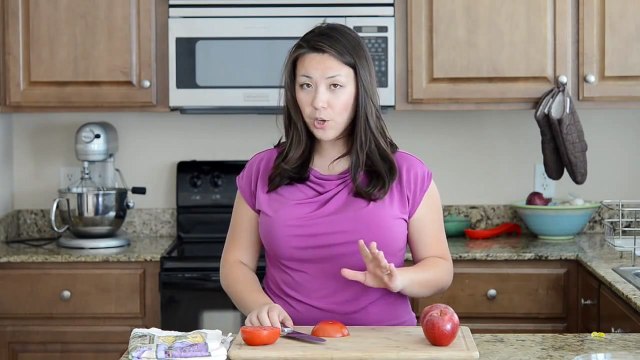 Basic Knife Skills in the Kitchen - Cooking Tips and Tricks