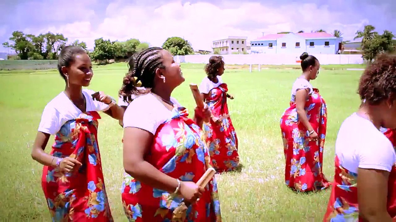 ALY MOURAD  -   Doanin'i Aly Mourad    (gasy HD 2016)