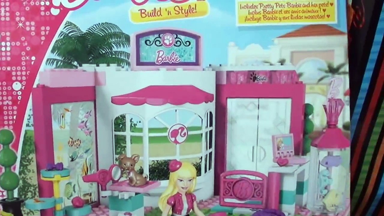 Anna and Elsas Giant Mystery Toy Hunt in the park Frozen petite toddler dolls Anna and Elsa